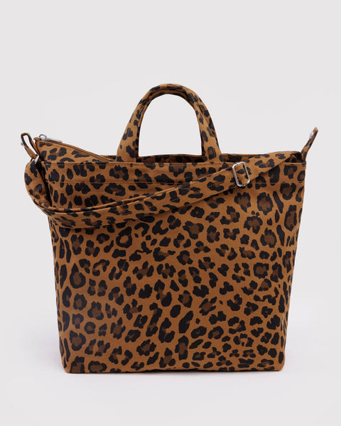 Horizontal Zip Duck Bag BAGGU