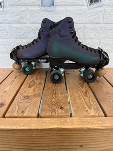 #03643 Moonboot 7